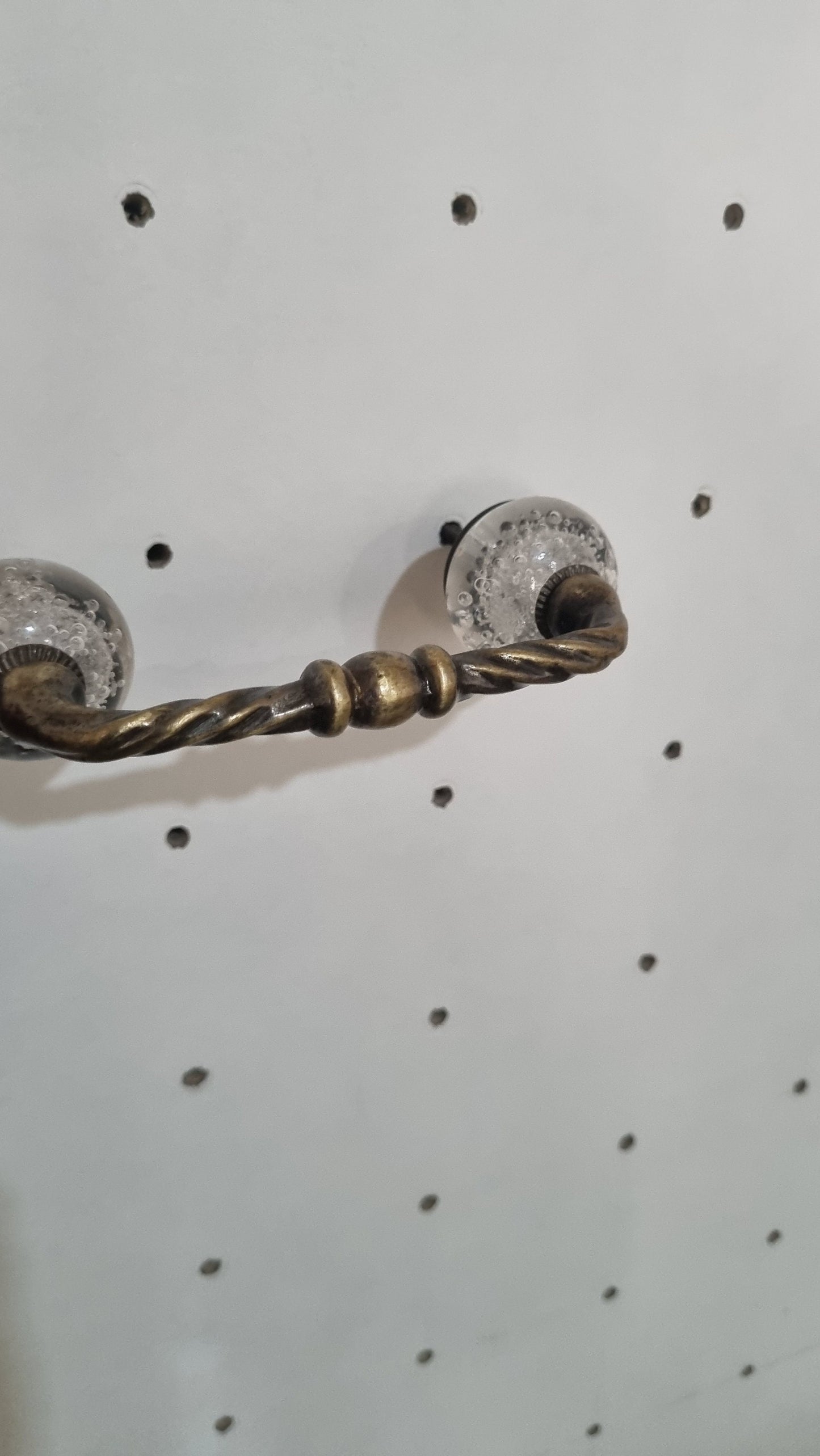 Set of 4 swirl handles wiith glassbbubbles knobs