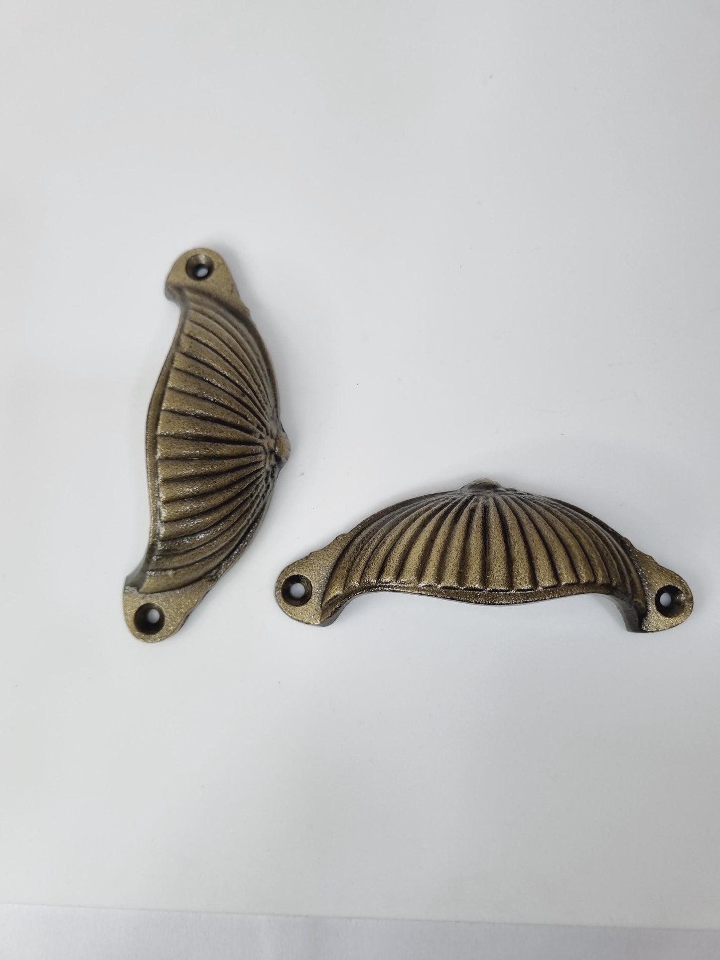 Vintage Cast Iron Cupboard Handles – Rustic, Durable Hardware for Cabinets & Drawers
