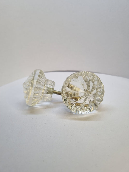 Glass diamond cut knob