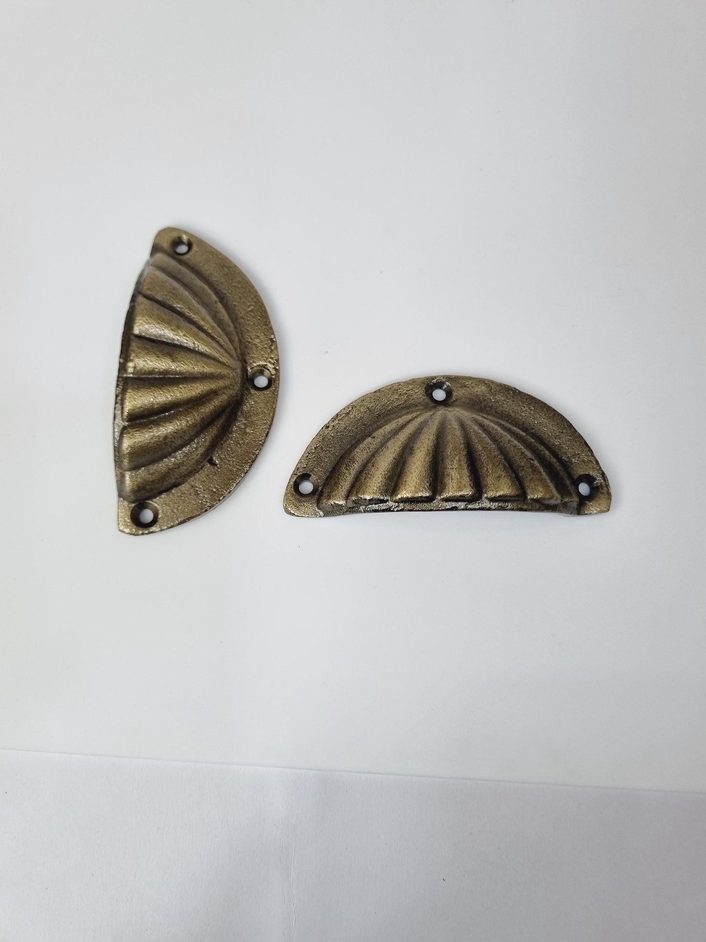 Vintage Cast Iron Cupboard Handles – Rustic, Durable Hardware for Cabinets & Drawers