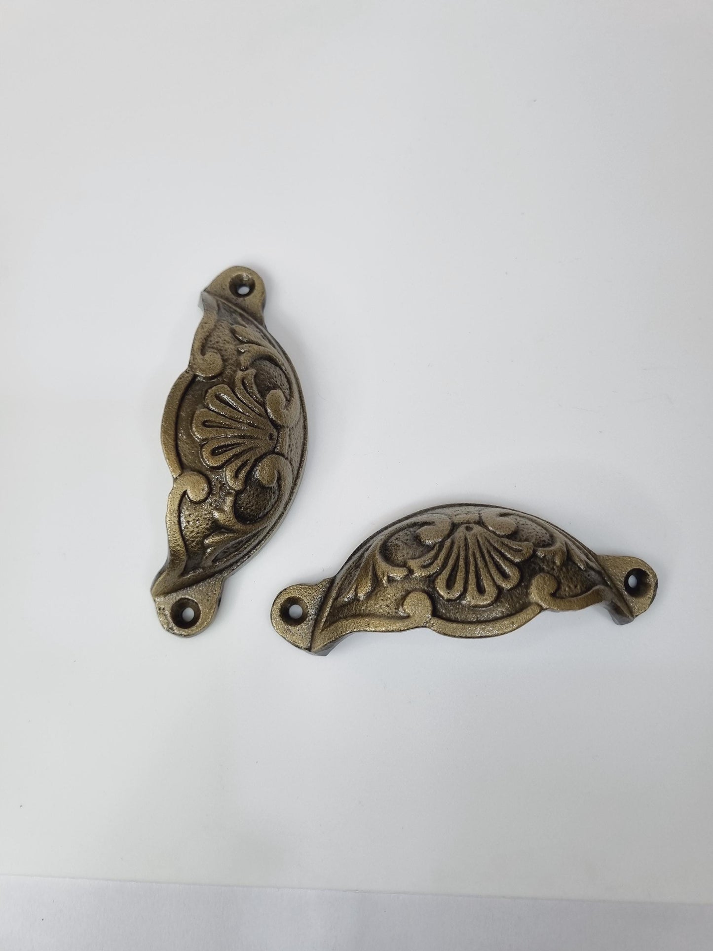 Vintage Cast Iron Cupboard Handles – Rustic, Durable Hardware for Cabinets & Drawers
