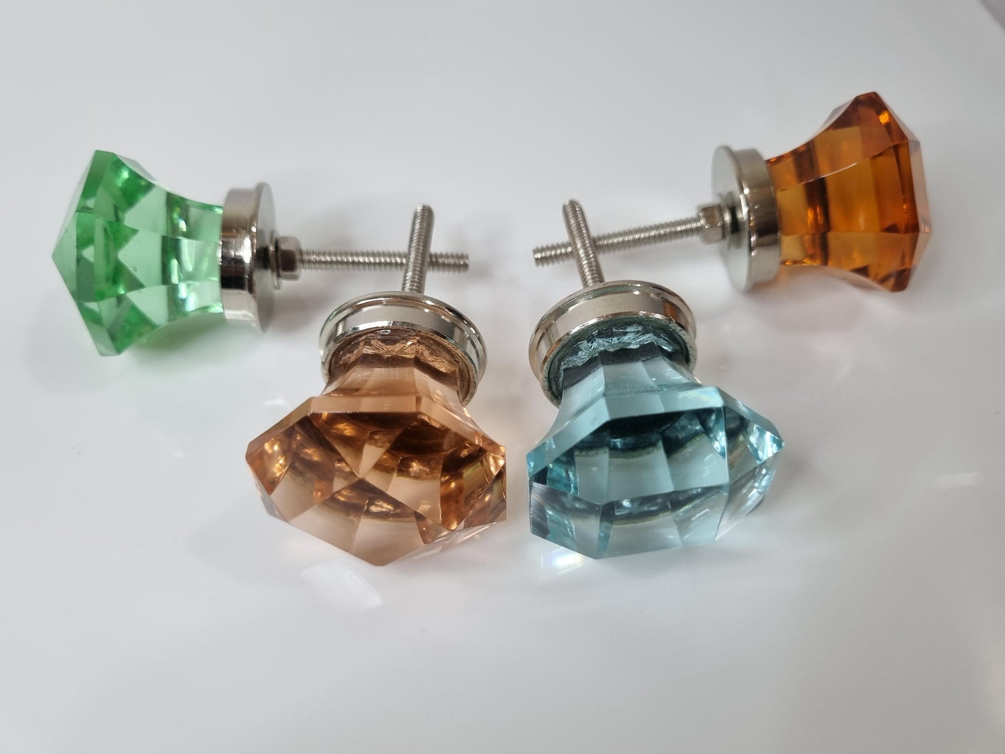 Glass diamond cut knob